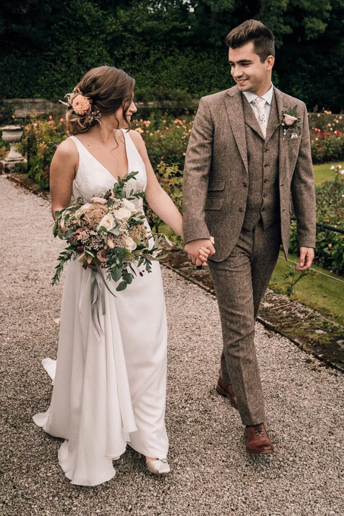 Mens Tweed Wool Three Piece Vintage Style Brown Mens Suit for Wedding, Winter, Groom wear and Groomsmen Suits
