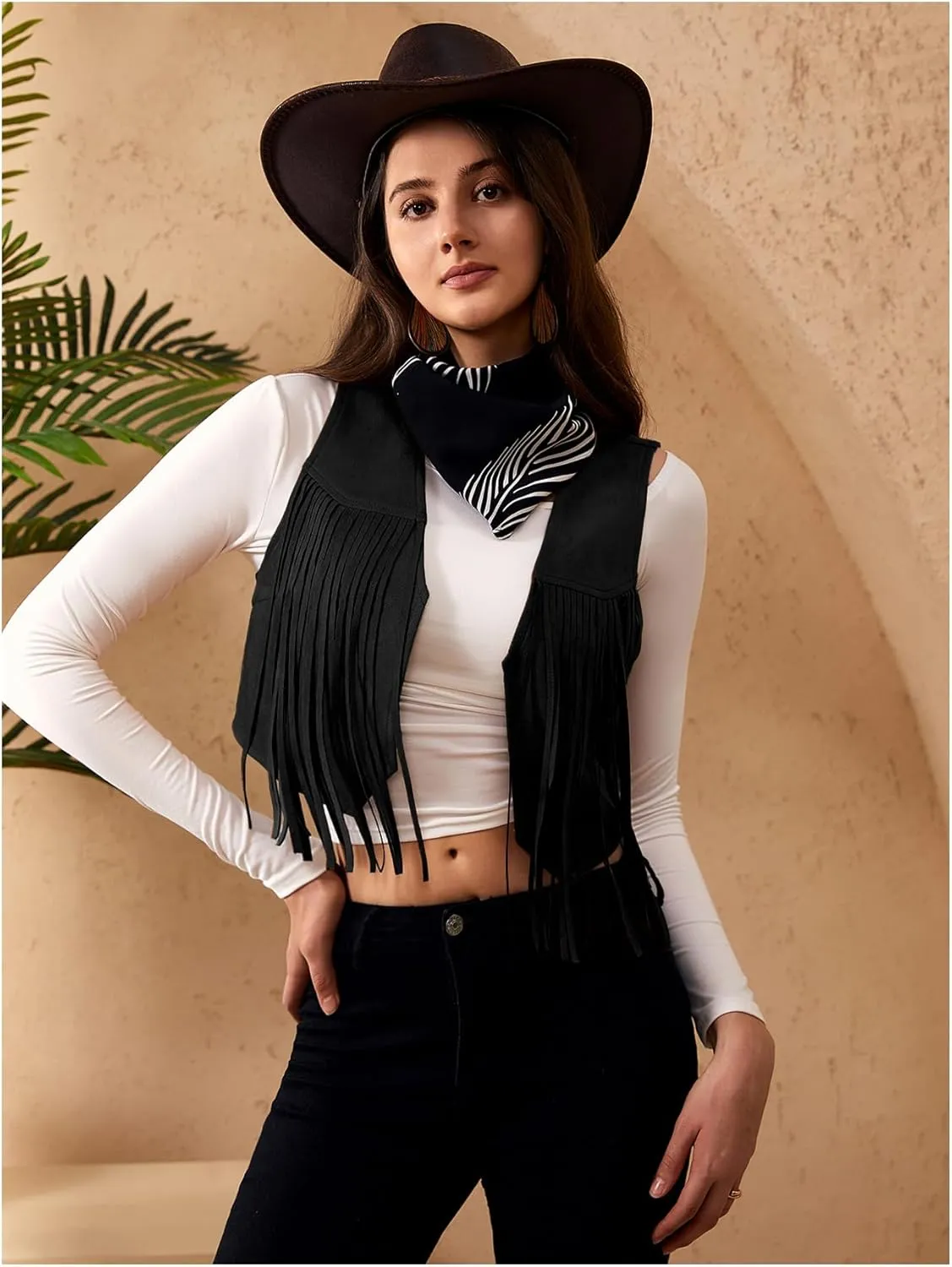 OYOANGLE Women's Fringe Open Front Sleeveless Crop Vests Tassel 70s Vintage Jackets Outerwear