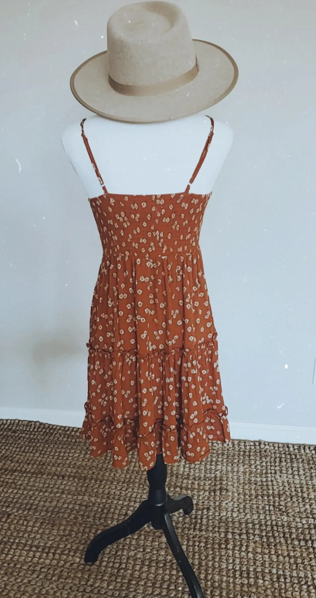 TIERED SPAGHETTI STRAP DRESS